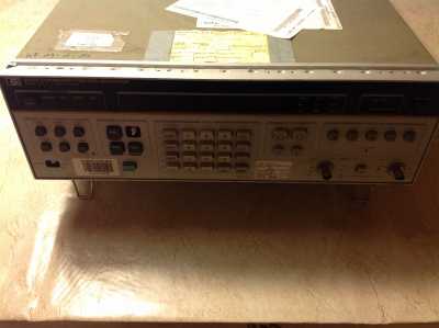 Hewlett Packard 3325 A Synthesizer-Funktionsgenerator