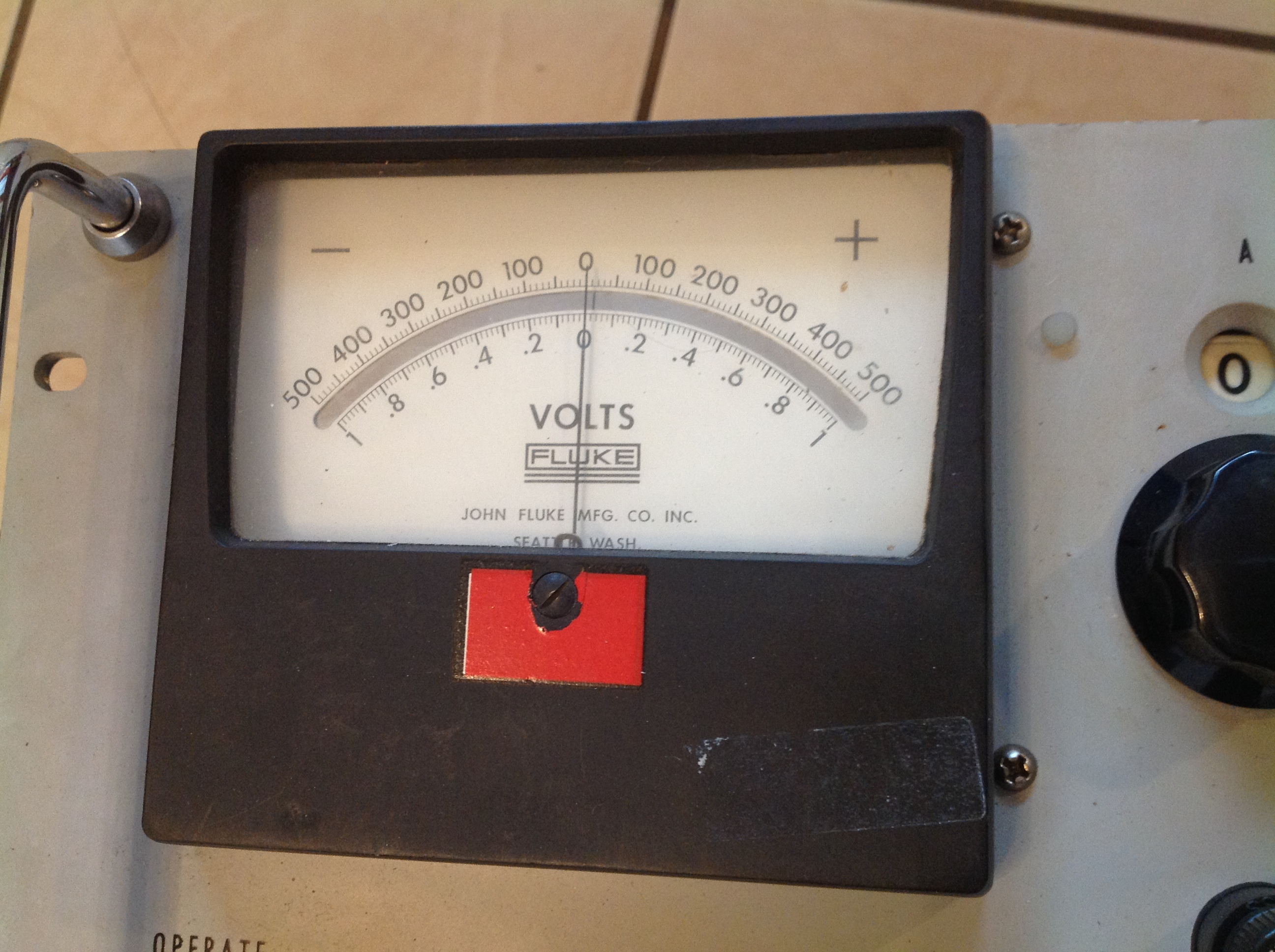 Fluke Differential Voltmeter Mod. 825 AR