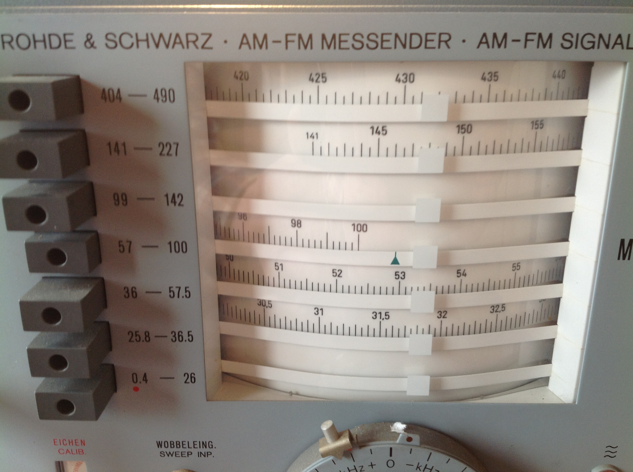 Rohde &amp; Schwarz AM-FM-Messender, AM-FM-Signal Generator SMDF