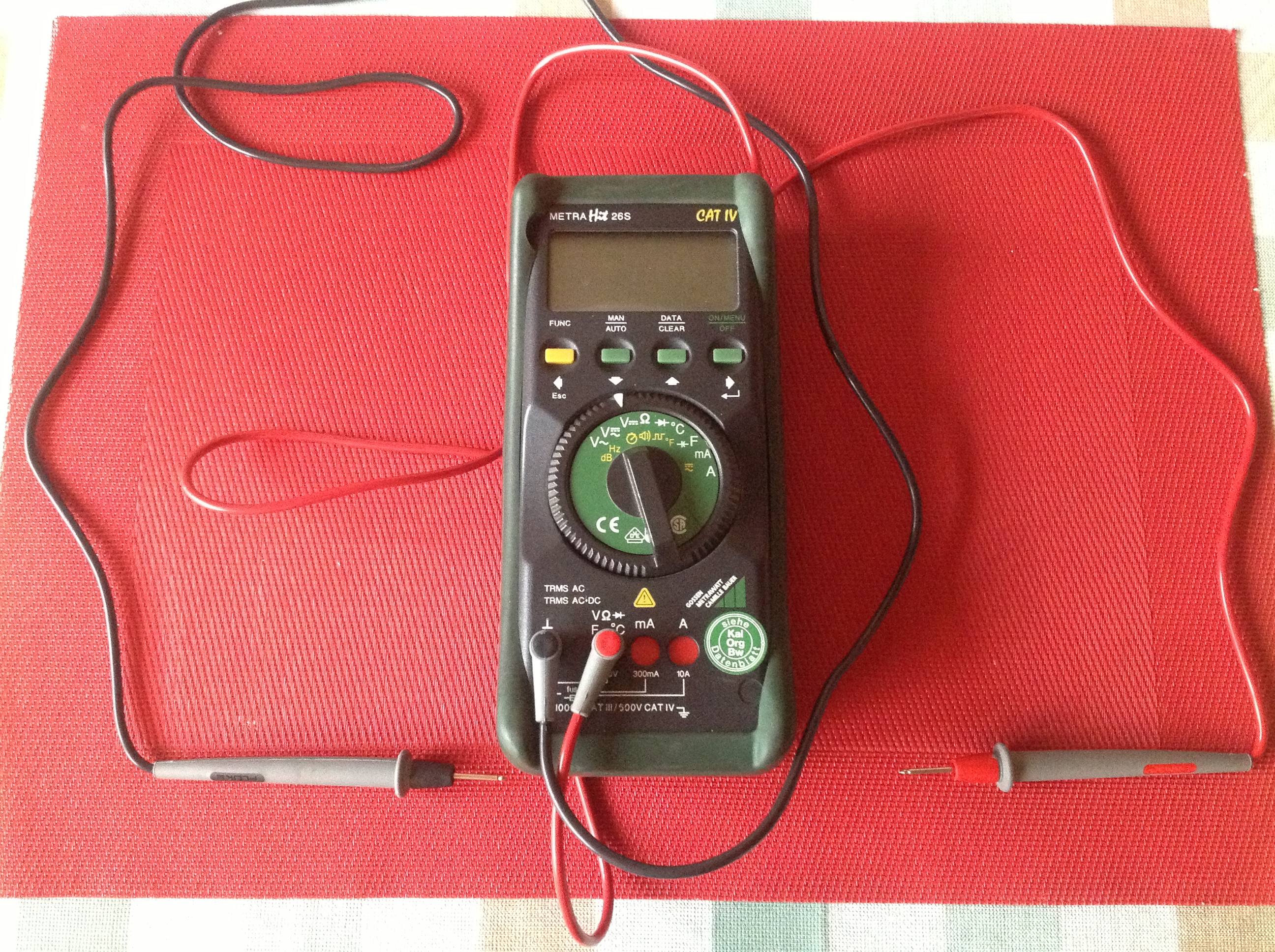 Gossen Metrawatt Hit 26S CAT IV Analog-Digital-Multimeter mit Signalgenerator Gossen Metrawatt Hit 26S CAT IV Analog-Digital-Multimeter mit Signalgenerator