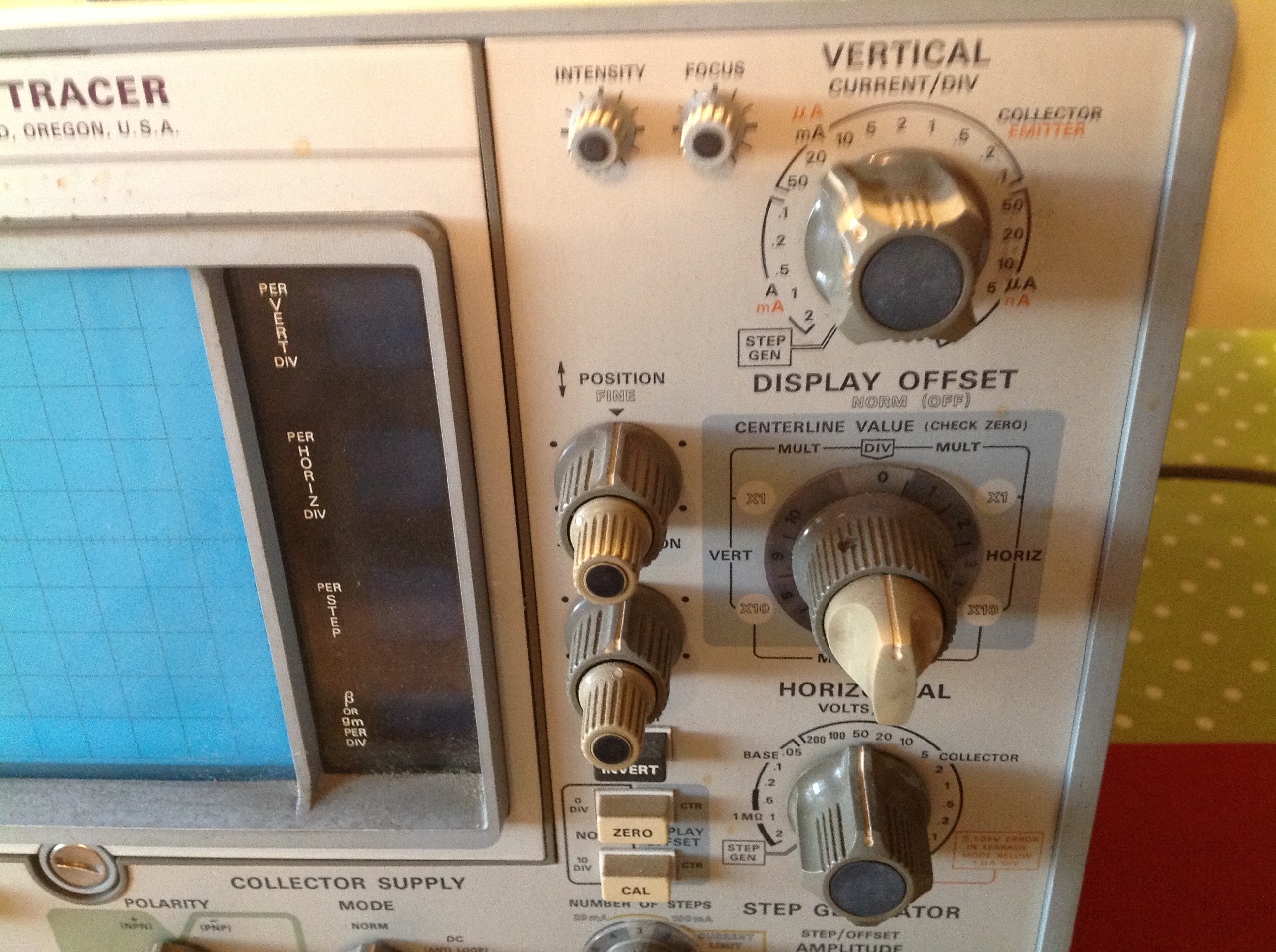 Tektronix Typ 576 Curve Tracer / Röhren-Kennlinienschreiber